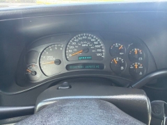 Used 2005  Chevrolet Silverado 3500 4WD Crew Cab Work Truck SRW at Clutts Auto Sales near Hazard&comma; KY