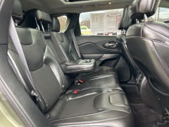 Used 2019  Jeep Cherokee 4d SUV FWD Latitude Plus 2.4L at Clutts Auto Sales near Hazard, KY