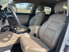 Used 2018  Hyundai Tucson 4d SUV AWD SEL Plus at Clutts Auto Sales near Hazard&comma; KY