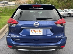 Used 2018 Nissan Rogue 4d SUV AWD SV at Clutts Auto Sales near Hazard, KY