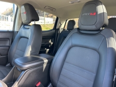 Used 2021  GMC Canyon 4WD Crew Cab 128" AT4 w/Leather at Clutts Auto Sales near Hazard, KY
