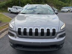 Used 2016  Jeep Cherokee 4d SUV 4WD Latitude at Clutts Auto Sales near Hazard&comma; KY