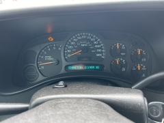 Used 2004  GMC Yukon 4d SUV 4WD SLE at Clutts Auto Sales near Hazard&comma; KY