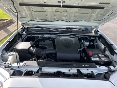 Used 2019 Toyota Tacoma 4WD Access Cab SR5 V6 at Clutts Auto Sales near Hazard, KY