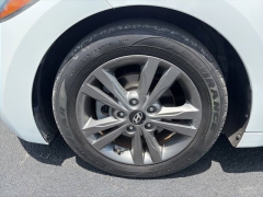 Used 2018  Hyundai Elantra 4d Sedan SEL at Clutts Auto Sales near Hazard&comma; KY
