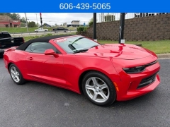 Used 2019  Chevrolet Camaro 2d Convertible 1LT V6 at Clutts Auto Sales near Hazard&comma; KY