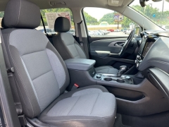Used 2021 Chevrolet Traverse AWD 4dr LT Cloth w/1LT at Clutts Auto Sales near Hazard, KY