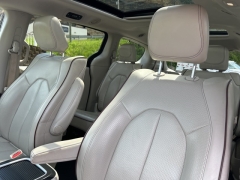 Used 2017 Chrysler Pacifica 4d Wagon Limited at Clutts Auto Sales near Hazard, KY