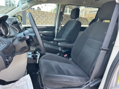 Used 2017 Dodge Grand Caravan 4d Wagon SE at Clutts Auto Sales near Hazard, KY