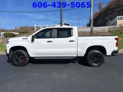 Used 2021  Chevrolet Silverado 1500 4WD Crew Cab 147" LT Trail Boss at Clutts Auto Sales near Hazard&comma; KY