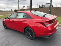 Used 2021  Hyundai Elantra SEL IVT at Clutts Auto Sales near Hazard&comma; KY