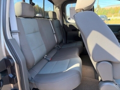 Used 2006  Nissan Titan 4WD King Cab SE FFV at Clutts Auto Sales near Hazard&comma; KY