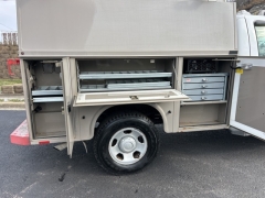 Used 2008  Ford Super Duty F-350 4WD Reg Cab XL SRW at Clutts Auto Sales near Hazard&comma; KY