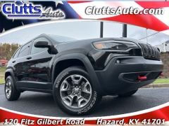 Used 2019  Jeep Cherokee 4d SUV 4WD Trailhawk 3.2L at Clutts Auto Sales near Hazard, KY