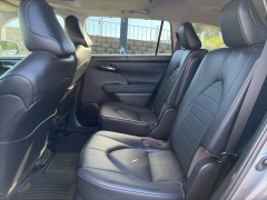 Used 2022  Toyota Highlander XLE AWD at Clutts Auto Sales near Hazard&comma; KY