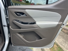 Used 2021 Chevrolet Traverse AWD 4dr LT Cloth w/1LT at Clutts Auto Sales near Hazard, KY