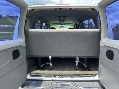 Used 2006 Ford Econoline Wagon E350 Ext Wagon Super XL at Clutts Auto Sales near Hazard, KY
