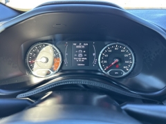 Used 2018  Jeep Renegade 4d SUV 4WD Latitude Altitude at Clutts Auto Sales near Hazard&comma; KY