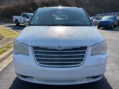 Used 2010  Chrysler Town & Country 4d Wagon Touring at Clutts Auto Sales near Hazard&comma; KY