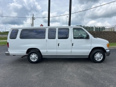 Used 2006 Ford Econoline Wagon E350 Ext Wagon Super XL at Clutts Auto Sales near Hazard, KY