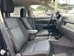 Used 2016 Mitsubishi Outlander 4d SUV AWC SE at Clutts Auto Sales near Hazard, KY