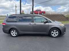Used 2012  Toyota Sienna 4d Wagon LE V6 at Clutts Auto Sales near Hazard&comma; KY