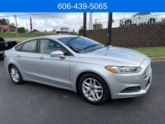 Used 2016  Ford Fusion 4d Sedan SE 2&period;5L at Clutts Auto Sales near Hazard&comma; KY
