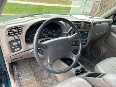 Used 1998  GMC Sonoma Pickup 2WD Ext Cab SLS at Clutts Auto Sales near Hazard&comma; KY