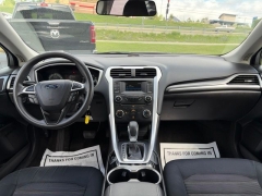 Used 2016  Ford Fusion 4d Sedan SE 2&period;5L at Clutts Auto Sales near Hazard&comma; KY