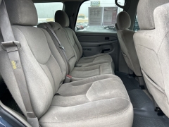 Used 2004  GMC Yukon 4d SUV 4WD SLE at Clutts Auto Sales near Hazard&comma; KY