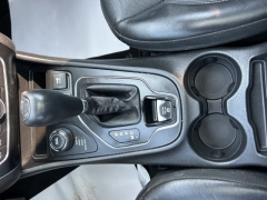 Used 2019 Jeep Cherokee 4d SUV 4WD Limited 3.2L at Clutts Auto Sales near Hazard, KY