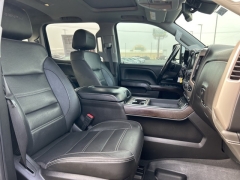 Used 2019 GMC Sierra 3500 4WD Crew Cab Denali DRW at Clutts Auto Sales near Hazard, KY