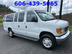 Used 2006 Ford Econoline Wagon E350 Ext Wagon Super XL at Clutts Auto Sales near Hazard, KY