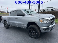 Used 2019  Ram 1500 4WD Crew Cab Big Horn&sol;Lone Star Longbed at Clutts Auto Sales near Hazard&comma; KY