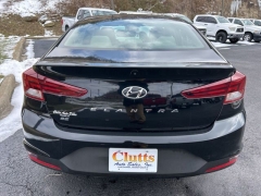 Used 2019  Hyundai Elantra 4d Sedan SE Auto at Clutts Auto Sales near Hazard&comma; KY