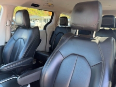 Used 2023  Chrysler Pacifica Touring L FWD at Clutts Auto Sales near Hazard&comma; KY