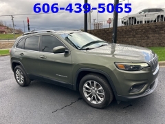 Used 2019  Jeep Cherokee 4d SUV FWD Latitude Plus 2.4L at Clutts Auto Sales near Hazard, KY
