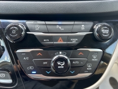 Used 2020  Chrysler Pacifica 4d Wagon Touring at Clutts Auto Sales near Hazard, KY