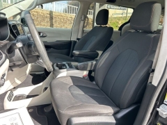 Used 2020  Chrysler Pacifica 4d Wagon Touring at Clutts Auto Sales near Hazard&comma; KY