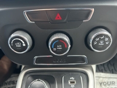 Used 2018  Jeep Compass 4d SUV 4WD Latitude at Clutts Auto Sales near Hazard&comma; KY