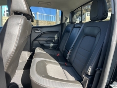 Used 2021  GMC Canyon 4WD Crew Cab 128" AT4 w/Leather at Clutts Auto Sales near Hazard, KY