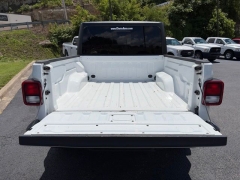 Used 2020  Jeep Gladiator Crew Cab Sport at Clutts Auto Sales near Hazard&comma; KY