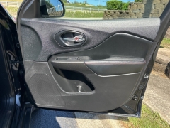 Used 2020 Jeep Cherokee 4d SUV 4WD Trailhawk 3.2L at Clutts Auto Sales near Hazard, KY