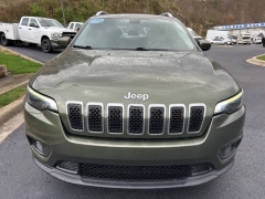 Used 2019  Jeep Cherokee 4d SUV FWD Latitude Plus 2.4L at Clutts Auto Sales near Hazard, KY