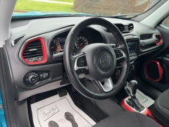 Used 2019  Jeep Renegade 4d SUV 4WD Trailhawk at Clutts Auto Sales near Hazard&comma; KY