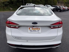 Used 2017  Ford Fusion 4d Sedan SE 2&period;5L at Clutts Auto Sales near Hazard&comma; KY