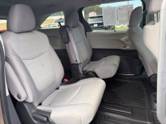 Used 2023  Toyota Sienna LE FWD 8-Passenger at Clutts Auto Sales near Hazard&comma; KY