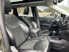 Used 2019  Jeep Cherokee 4d SUV FWD Latitude Plus 2.4L at Clutts Auto Sales near Hazard, KY