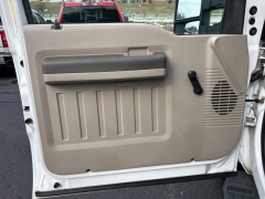 Used 2008  Ford Super Duty F-350 4WD Reg Cab XL SRW at Clutts Auto Sales near Hazard&comma; KY