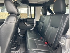 Used 2018  Jeep Wrangler JK Unlimited 4d SUV 4WD Sahara Altitude at Clutts Auto Sales near Hazard&comma; KY